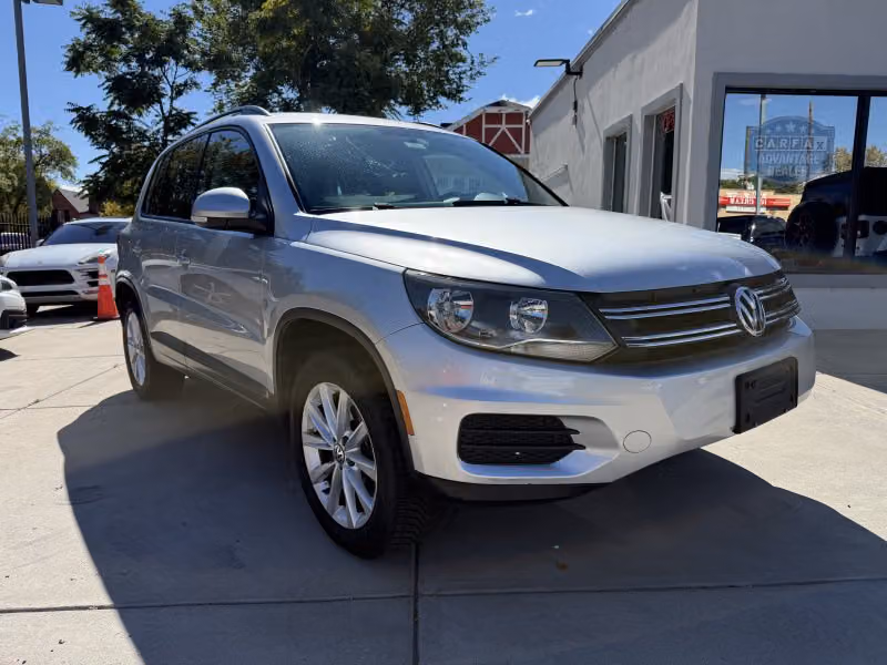 2015 Volkswagen Tiguan SE AWD photo