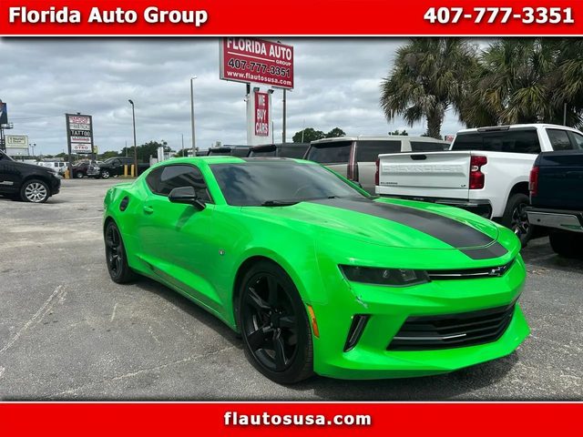 2017 Chevrolet Camaro 1LT RWD photo