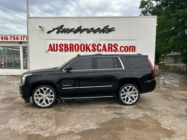 2017 GMC Yukon Denali RWD photo