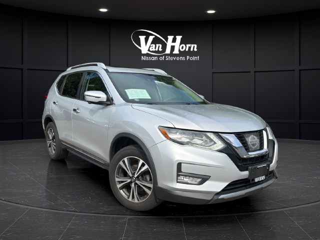 2017 Nissan Rogue SL AWD photo