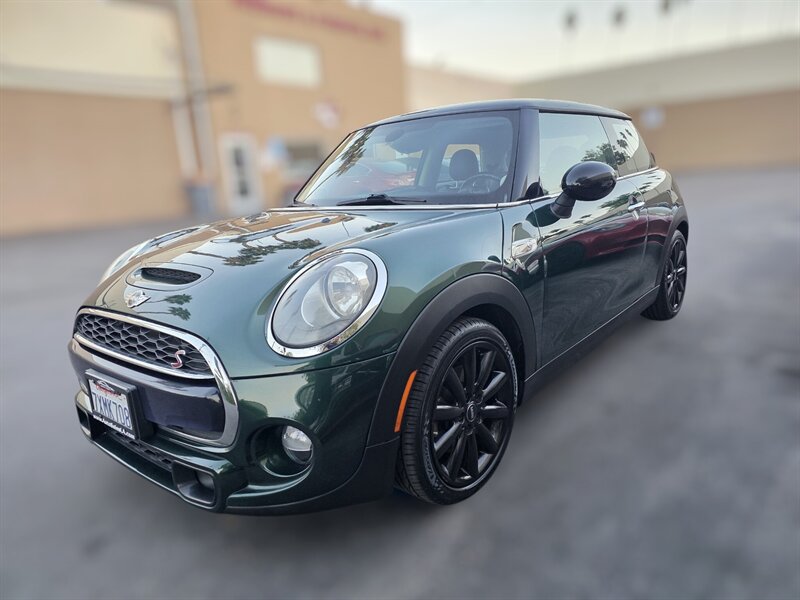 2017 MINI Hardtop 2 Door Cooper S FWD photo