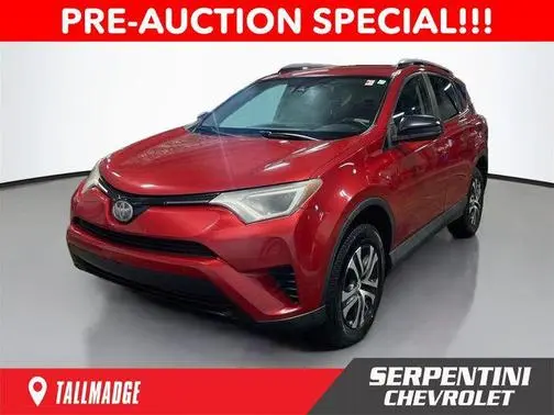 2017 Toyota RAV4 LE AWD photo