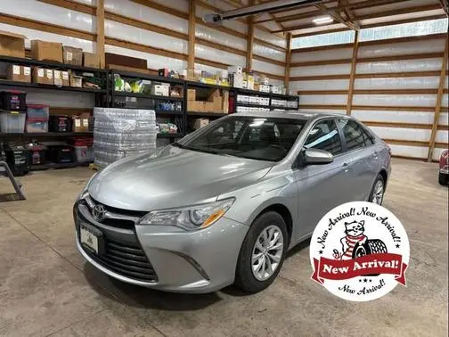 2015 Toyota Camry LE FWD photo