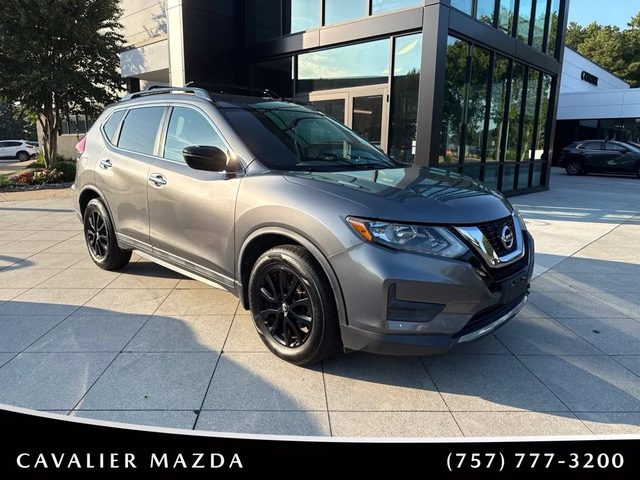 2017 Nissan Rogue SV FWD photo