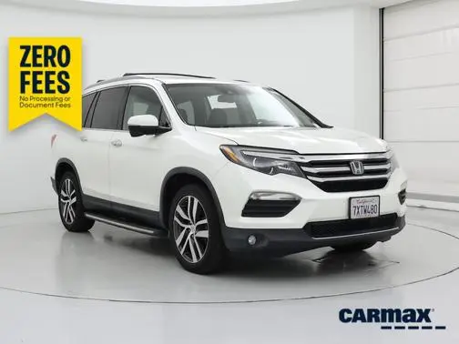 2017 Honda Pilot Touring AWD photo