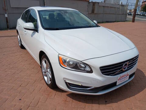 2015 Volvo S60 T5 Drive-E Premier FWD photo
