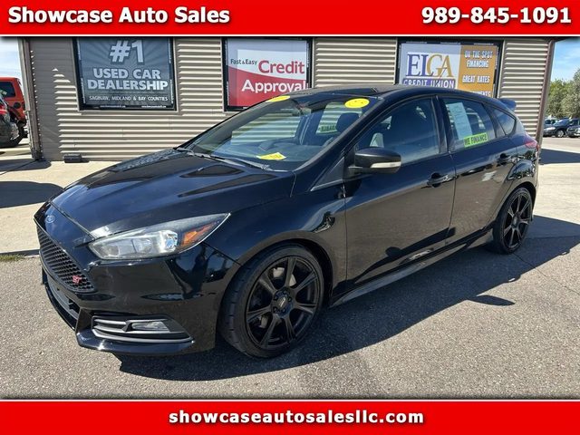 2017 Ford Focus ST FWD photo