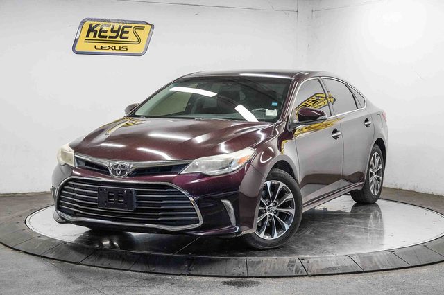 2016 Toyota Avalon XLE FWD photo
