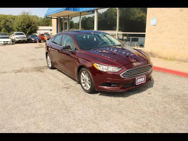 2017 Ford Fusion SE FWD photo