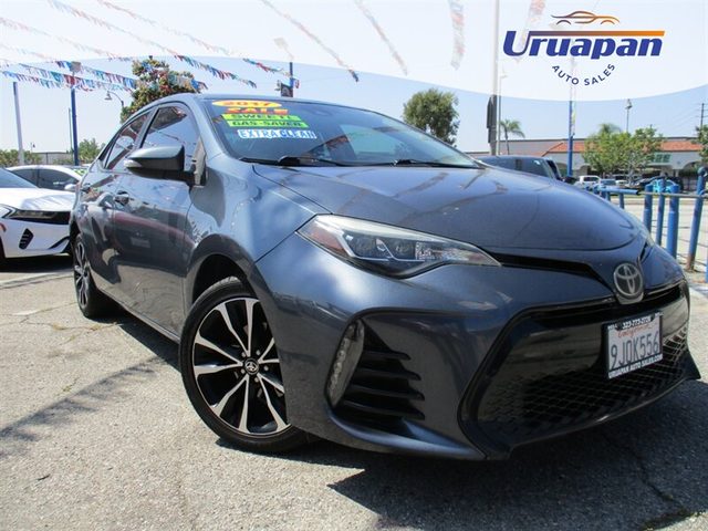 2017 Toyota Corolla SE FWD photo