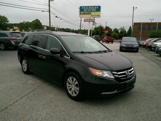 2017 Honda Odyssey EX-L FWD photo