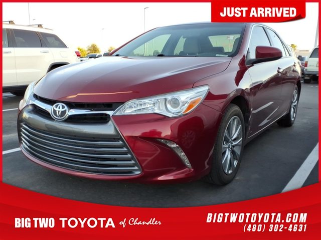 2017 Toyota Camry XLE FWD photo