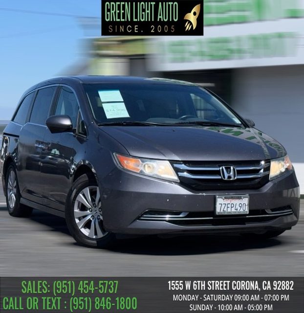 2017 Honda Odyssey SE FWD photo