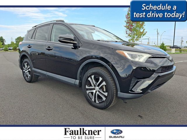 2017 Toyota RAV4 LE AWD photo