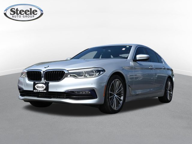 2017 BMW 5 Series 540i RWD photo