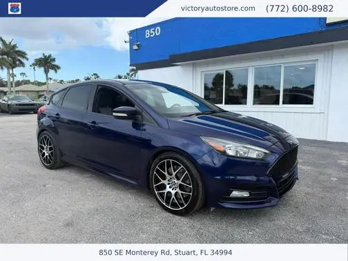 2017 Ford Focus ST FWD photo