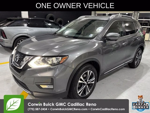 2017 Nissan Rogue SL FWD photo