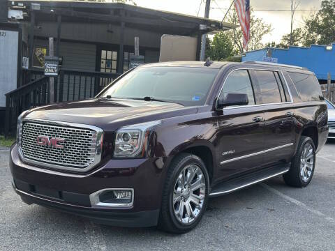 2017 GMC Yukon XL Denali 4WD photo