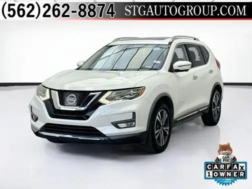 2017 Nissan Rogue SL FWD photo