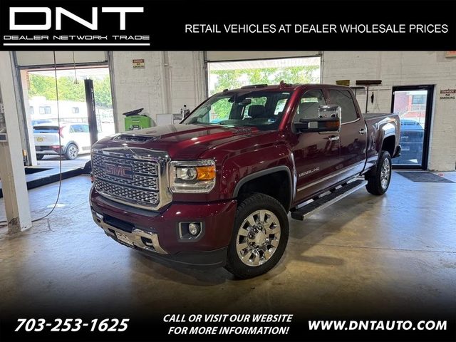 2017 GMC Sierra 2500HD Denali 4WD photo