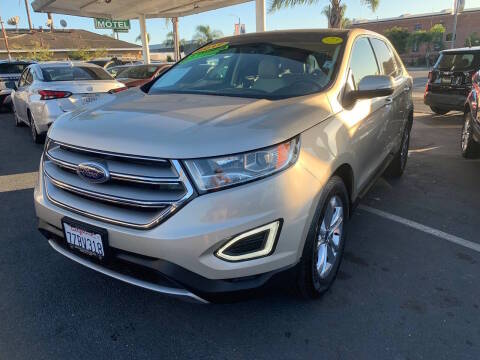 2017 Ford Edge SEL FWD photo