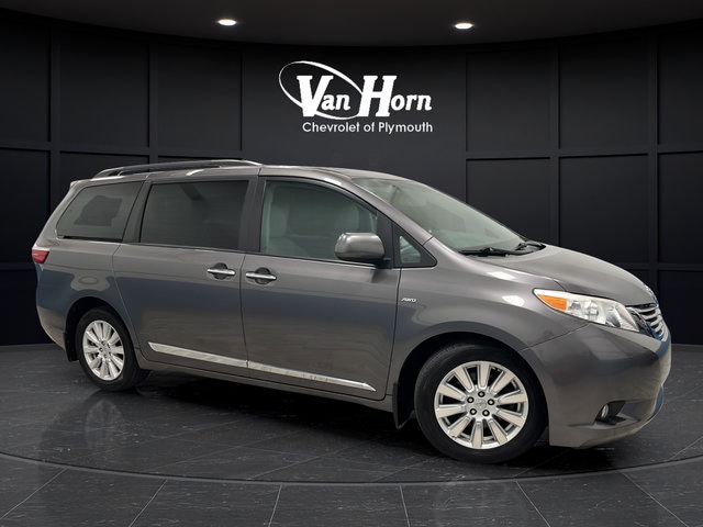 2017 Toyota Sienna XLE AWD photo