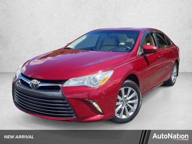 2017 Toyota Camry XLE FWD photo