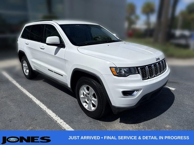 2017 Jeep Grand Cherokee Laredo RWD photo