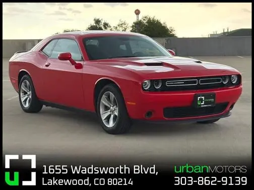 2016 Dodge Challenger SXT RWD photo