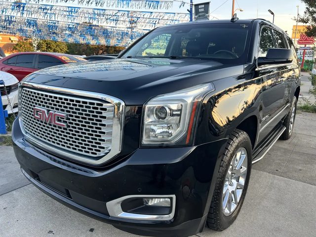 2017 GMC Yukon Denali 4WD photo