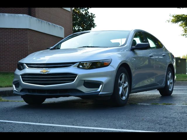 2017 Chevrolet Malibu LS FWD photo