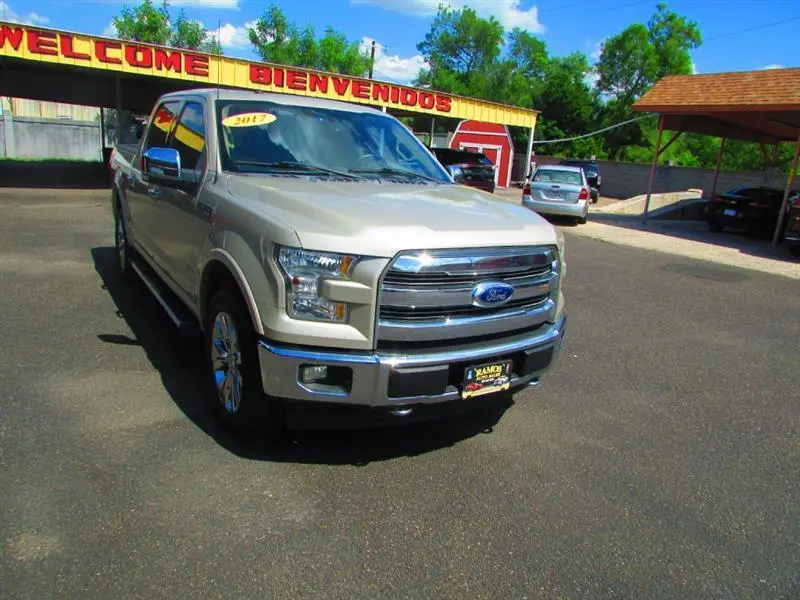 2017 Ford F-150 LARIAT 4WD photo