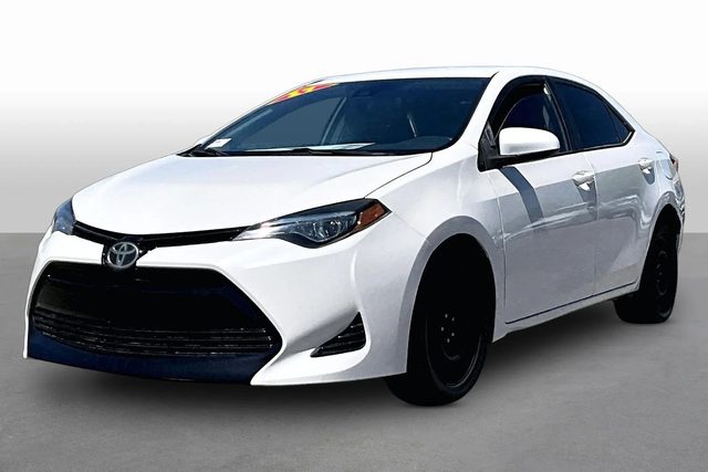 2017 Toyota Corolla LE FWD photo