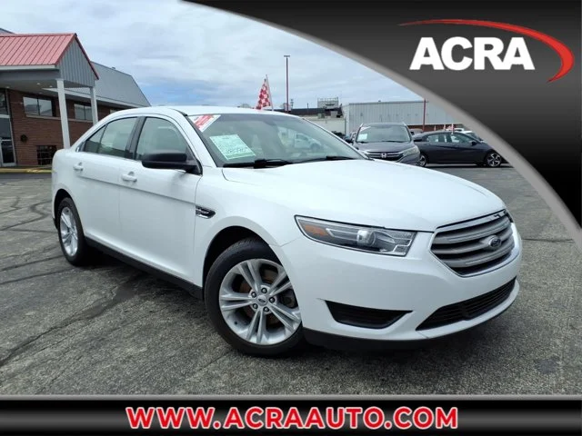 2017 Ford Taurus SE FWD photo