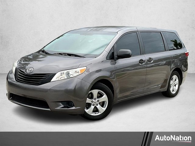 2017 Toyota Sienna L FWD photo