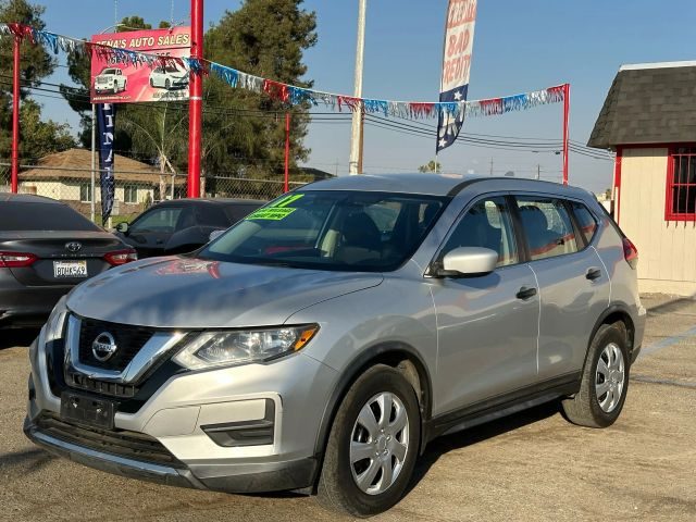 2017 Nissan Rogue S FWD photo
