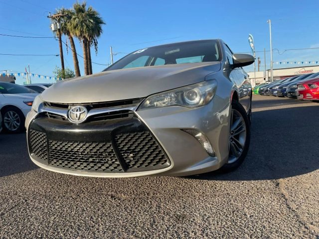 2015 Toyota Camry SE FWD photo
