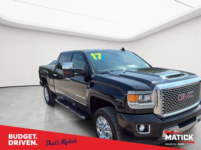 2017 GMC Sierra 2500HD Denali 4WD photo