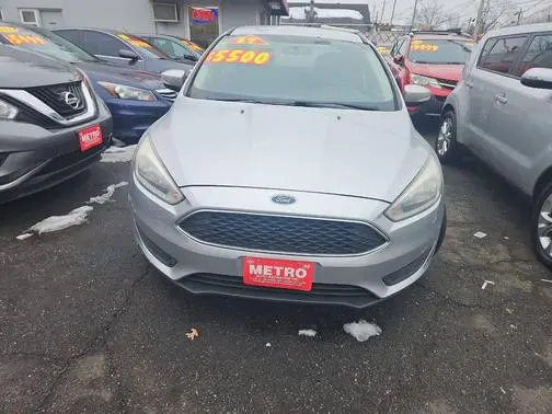 2017 Ford Focus SE FWD photo