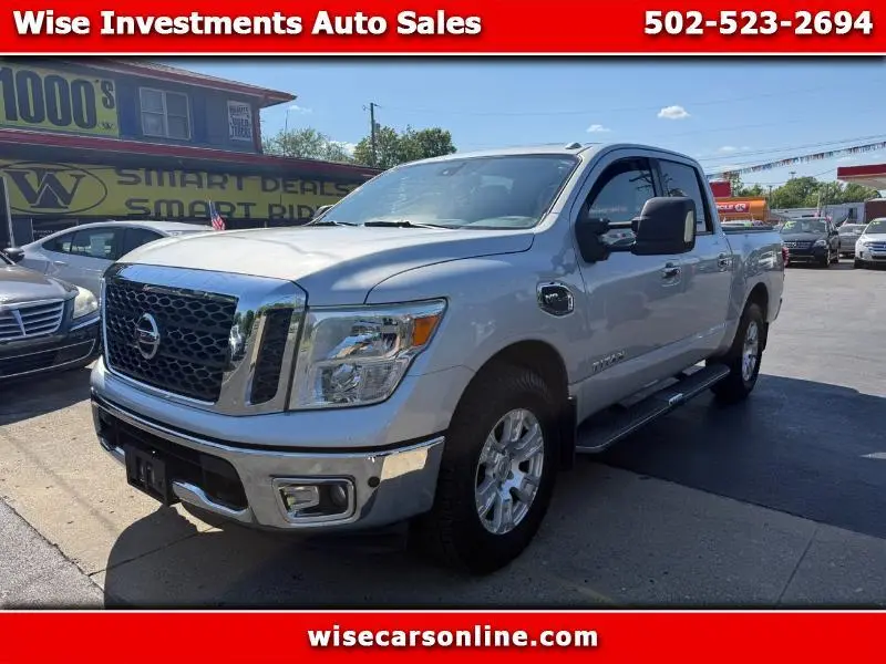 2017 Nissan Titan SV 4WD photo