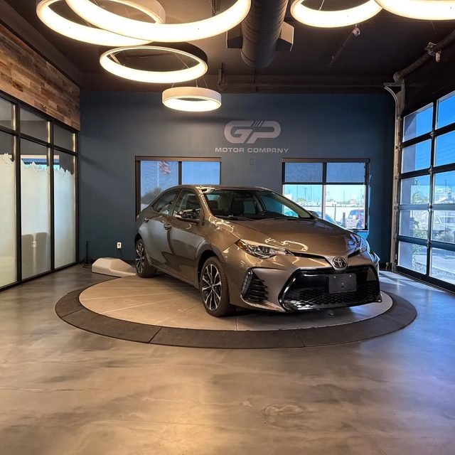 2017 Toyota Corolla XSE FWD photo