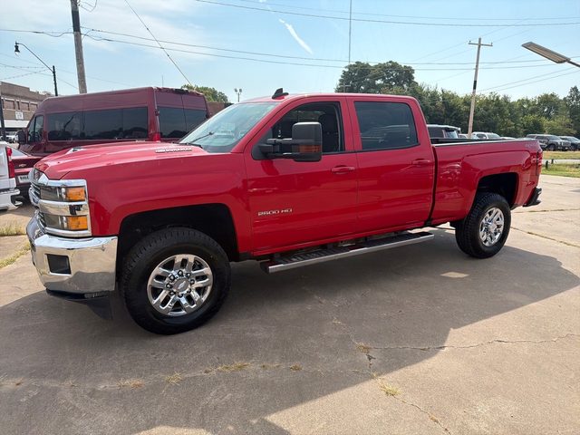 2017 Chevrolet Silverado 2500HD LT 4WD photo
