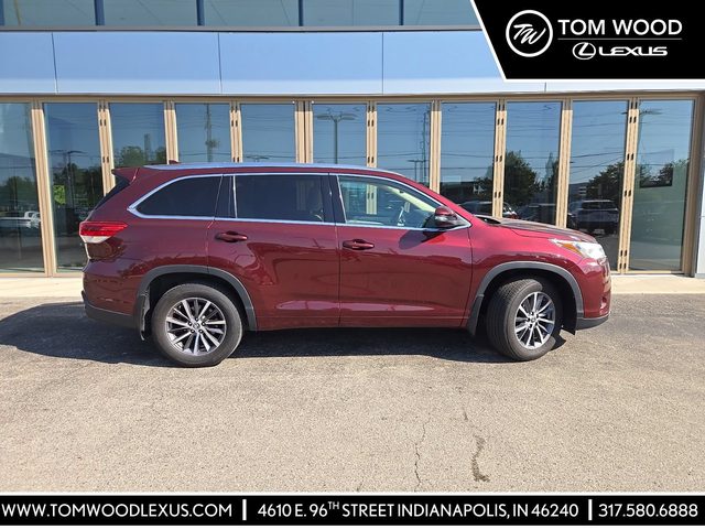 2017 Toyota Highlander XLE AWD photo