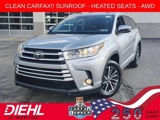 2017 Toyota Highlander XLE AWD photo
