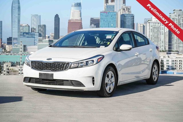 2017 Kia Forte LX FWD photo