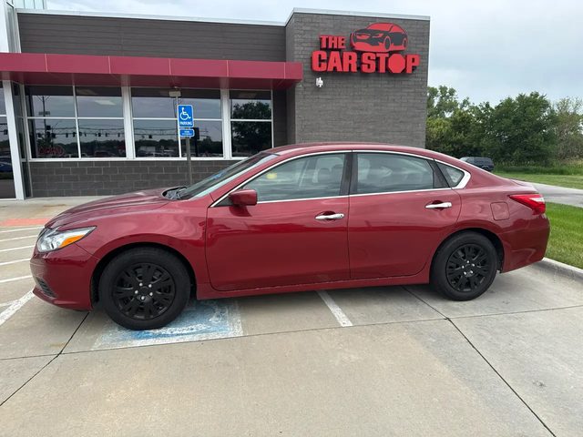 2016 Nissan Altima 2.5 S FWD photo