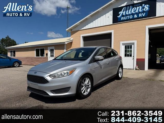 2015 Ford Focus SE FWD photo