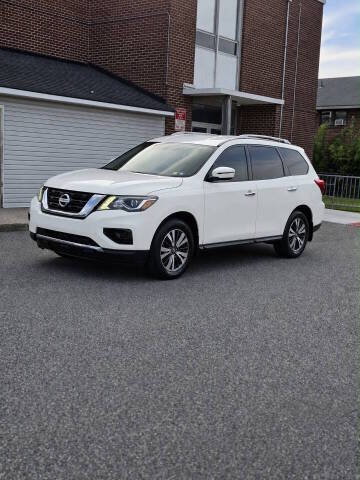 2017 Nissan Pathfinder S 4WD photo