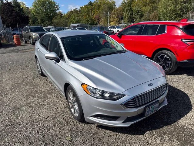 2017 Ford Fusion SE FWD photo