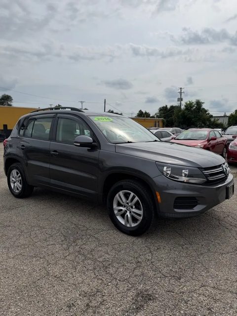 2016 Volkswagen Tiguan S FWD photo